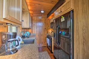 House (2 Bedrooms) | Interior - Serene Lakefront Escape: Boat Dock & Grill! (Twin Lakes)