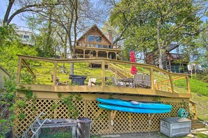 House (2 Bedrooms) | Interior - Serene Lakefront Escape: Boat Dock & Grill! (Twin Lakes)