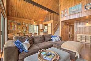 House (2 Bedrooms) | Interior