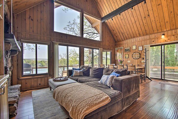 House (2 Bedrooms) | Interior - Serene Lakefront Escape: Boat Dock & Grill! (Twin Lakes)