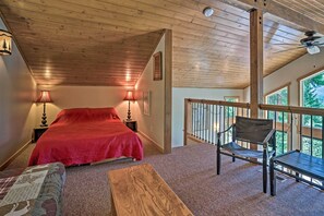 Interior - Private Leavenworth Cabin w/ Mtn Views & Fire Pit (Leavenworth)