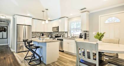 Fire Pit & Deck: Atlanta Home ~ 8 Mi to Dwtn!