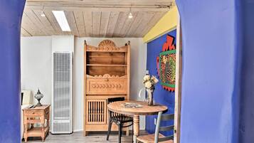 Apartment (0 Bedroom) | Interior