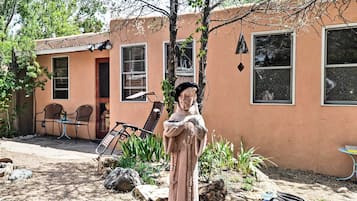 Apartment (0 Bedroom) | Interior