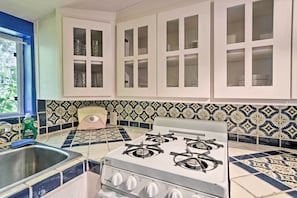 Interior - Charming Casita Studio - Near Santa Fe Plaza! (Santa Fe)