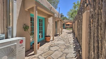 Cottage (2 Bedrooms) | Interior