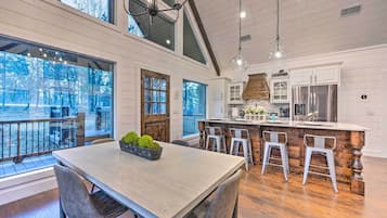 House (1 Bedroom) | Interior