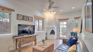 Apartment (2 Bedrooms) | Front of property