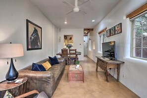 Interior - Historic Railyard Bungalow - Walkable Location! (Santa Fe)