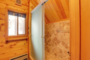 Interior - 2 Mi to Northstar Resort: Idyllic Cabin w/ Shuttle (Truckee)