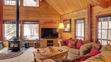 House (3 Bedrooms) | Front of property