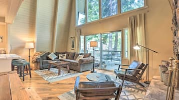 House (3 Bedrooms) | Front of property