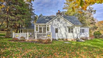 Cottage (2 Bedrooms) | Interior