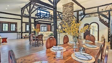 Cottage (2 Bedrooms) | Intérieur