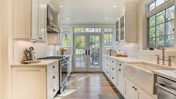 Cottage (2 Bedrooms) | Nội thất