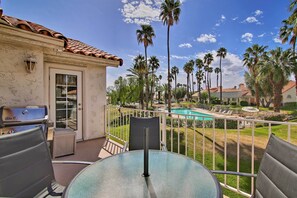 Outdoor dining - Palm Desert Resort Villa w/ Deck & Pool View! (Palm Desert)