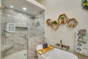 Bathroom - Palm Desert Resort Villa w/ Deck & Pool View! (Palm Desert)
