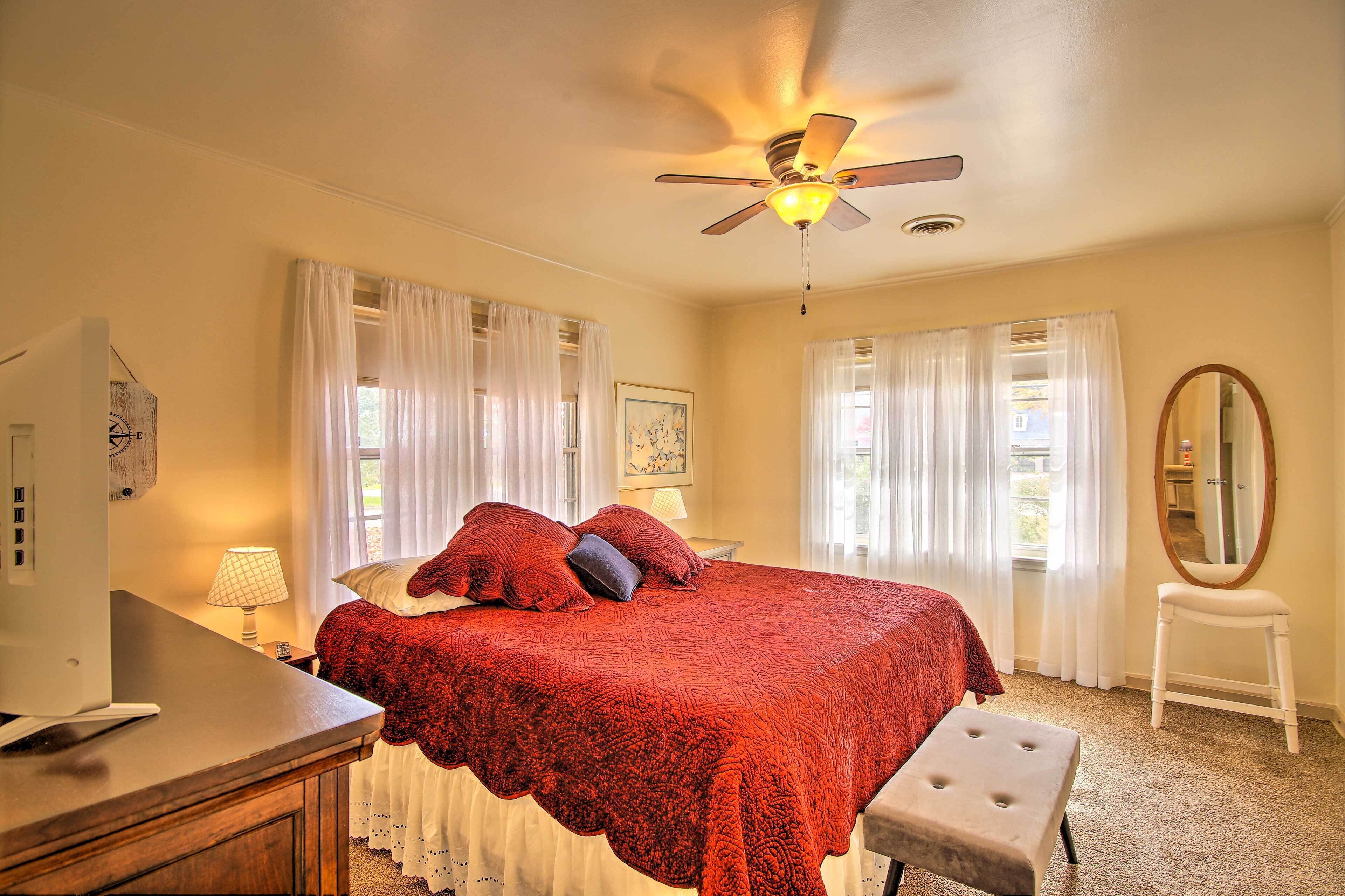 House (3 Bedrooms) | Interior