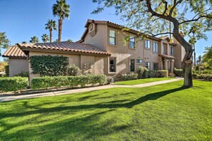 Apartment (2 Bedrooms) | Interior - Near Golfing: Palm Desert Condo w/ Pool Access! (Palm Desert)