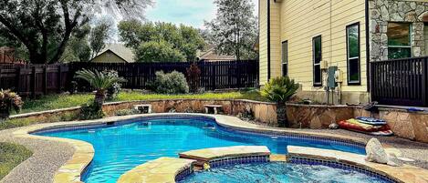 House (3 Bedrooms) | Front of property