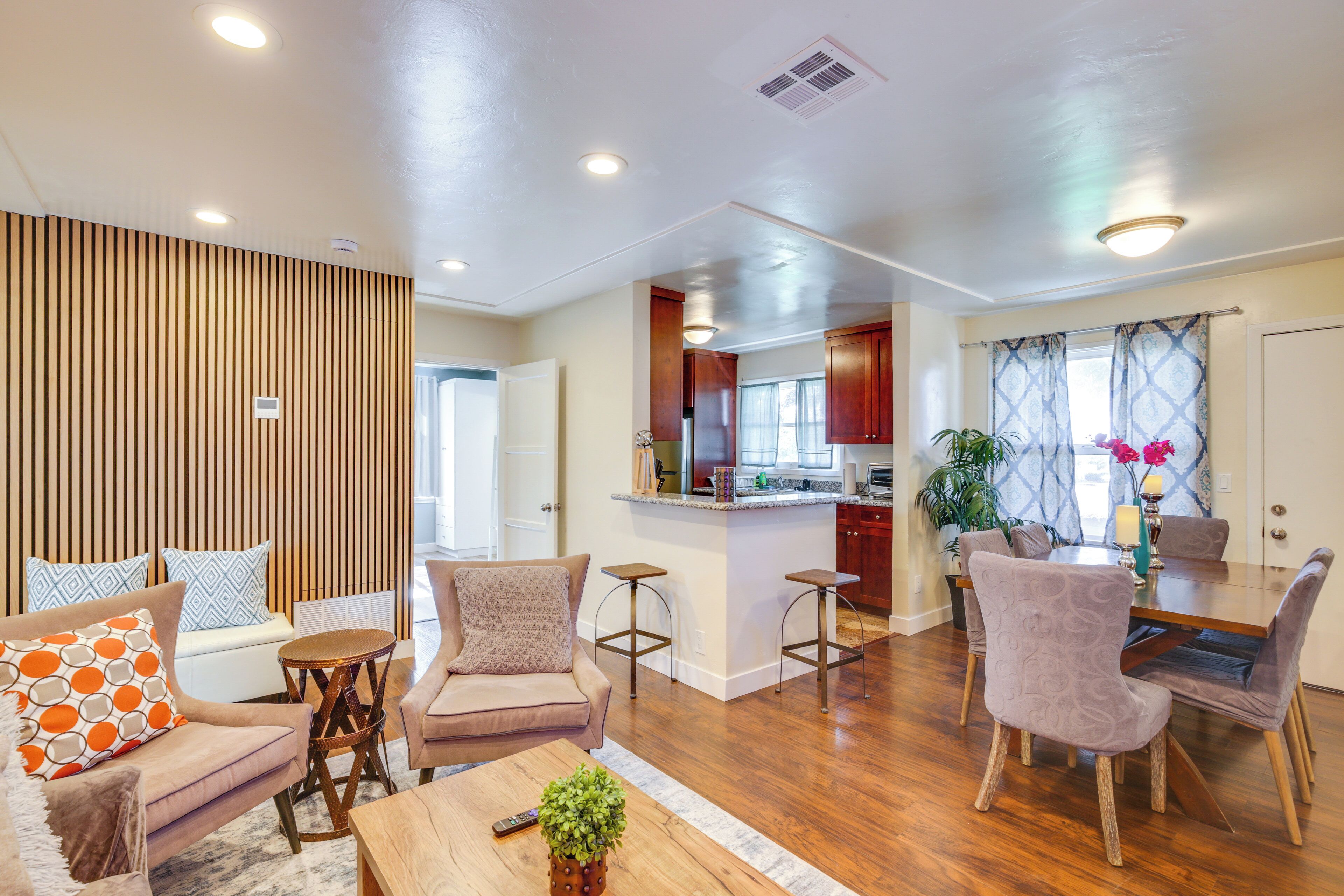 Apartment (3 Bedrooms) | Front of property