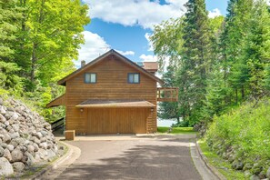 House (4 Bedrooms) | Interior - Sauna & Pool Table: Family Home on Lake Chicagon (Granby)