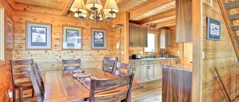 House (3 Bedrooms) | Interior