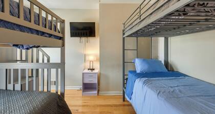 Baltimore Townhome Near Oriole Park w/ A/c!