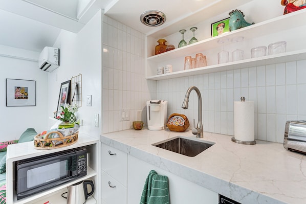 Apartment (0 Bedroom) | Interior