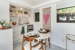 Apartment (0 Bedroom) | Interior