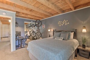 Apartment (2 Bedrooms) | Interior - Ski Shuttle & Pool: Modern Silverthorne Condo! (Silverthorne)