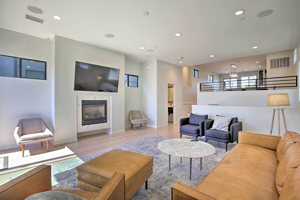House (3 Bedrooms) | Front of property