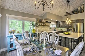 House (3 Bedrooms) | Interior - Upscale Home w/ Hot Tub: 3 Mi to Breck Ski Resort! (Breckenridge)