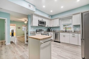 Cottage (3 Bedrooms) | Interior - Updated North Beach Cottage: Pet Friendly! (North Beach)