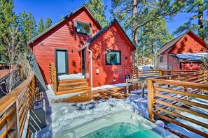 House (2 Bedrooms) | Interior - < 1 Mi to Big Bear Lake: Cabin w/ Hot Tub (Big Bear Lake)