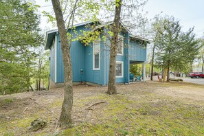 House (3 Bedrooms) | Interior - 1 Mi to Margaritaville Resort: Osage Beach Home! (Osage Beach)