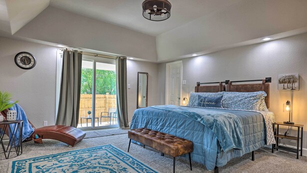 Unclassified image, 1 of 28, button - Updated San Antonio Home Near Dtwn & Parks! (San Antonio)