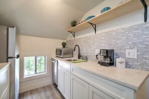 Apartment (1 Bedroom) | Interior - Dtwn Golden Apt < 9 Mi to Red Rocks Amphitheater! (Golden)