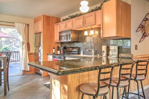 บ้านพัก (3 Bedrooms) | ภายใน