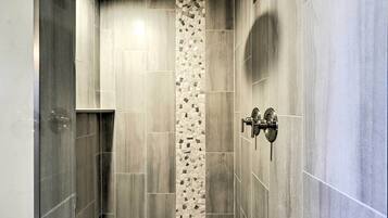 House (3 Bedrooms) | Bahagian dalam