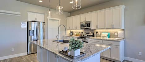 House (3 Bedrooms) | Interior
