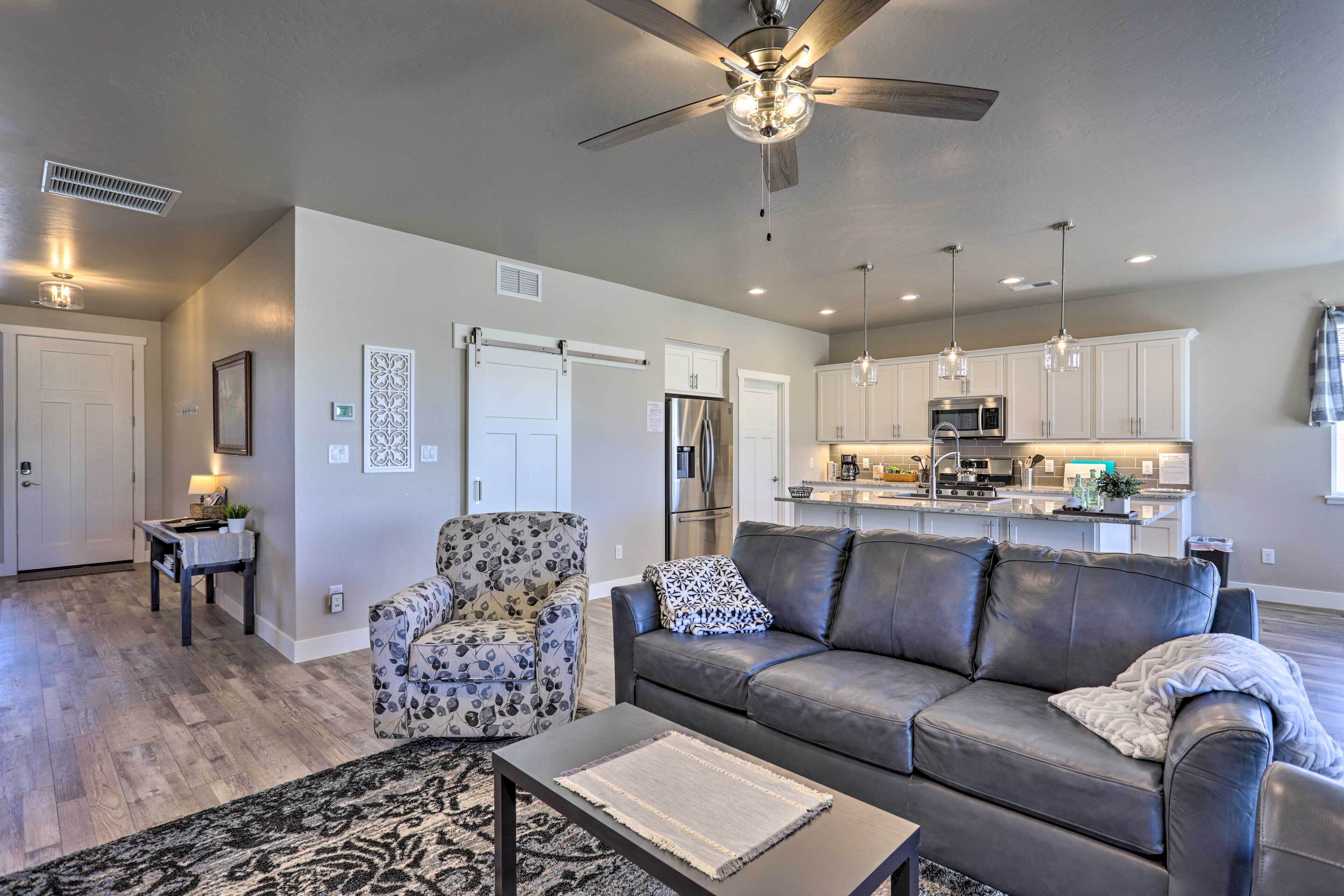 House (3 Bedrooms) | Interior