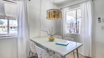 House (1 Bedroom) | Interior