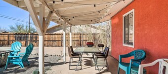 Cali Desert Oasis w/ Hot Tub + Mtn Views!