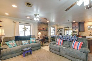 House (2 Bedrooms) | Interior