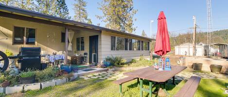 House (2 Bedrooms) | Front of property