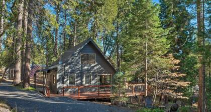Family Cabin in Blue Lake Springs, Near Town!