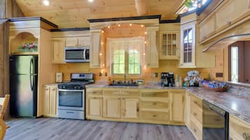 House (Multiple Bedrooms) | Interior