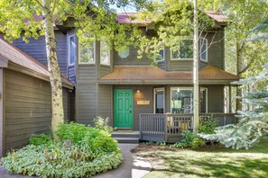 Interior - Walk to Main St: Frisco Home w/ Hot Tub & Deck! (Frisco)