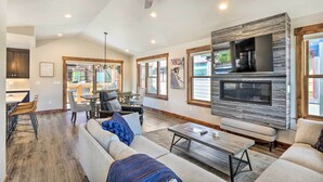 House (3 Bedrooms) | Front of property